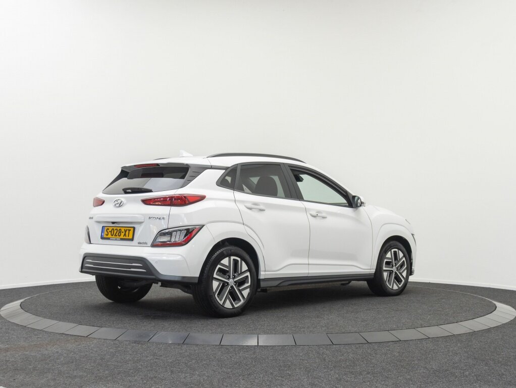 Hyundai Kona EV Fashion 64 kWh | 3-Fase | Private Lease 449 p/m - Afbeelding 2