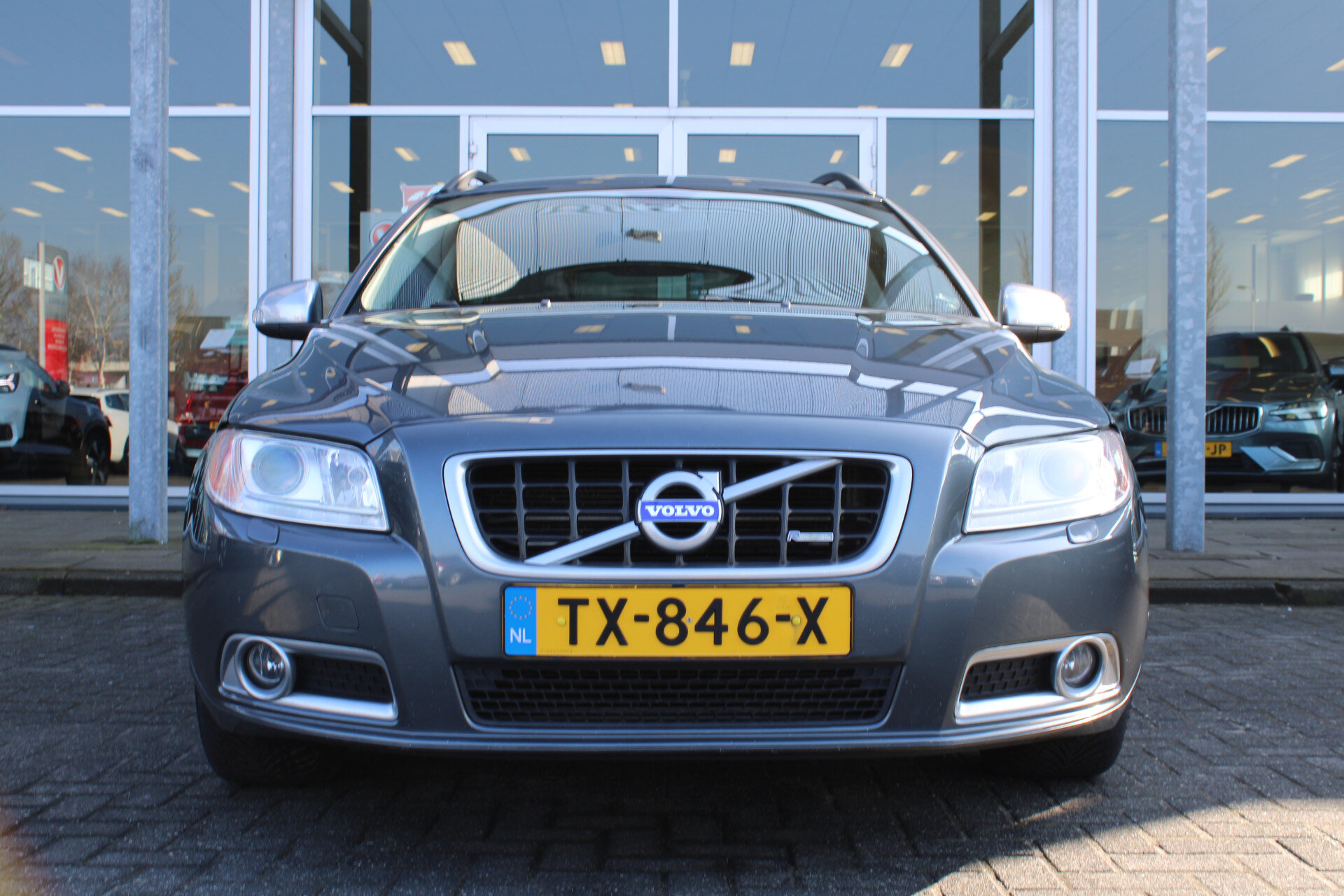 Volvo V70 2.5T Momentum - Afbeelding 4