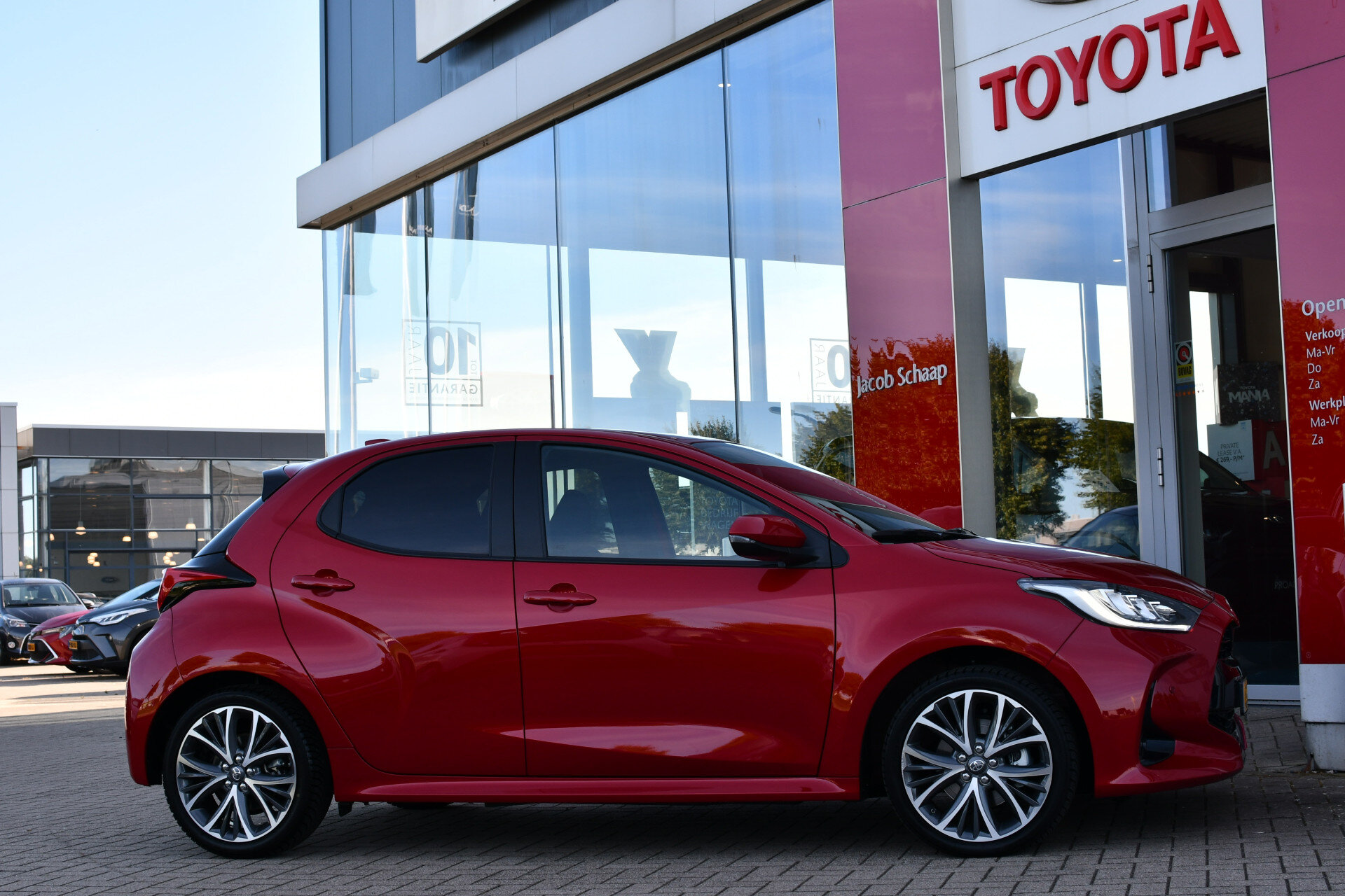 Toyota Yaris 1.5 Hybrid 130 Executive Automaat 130pk - Afbeelding 3