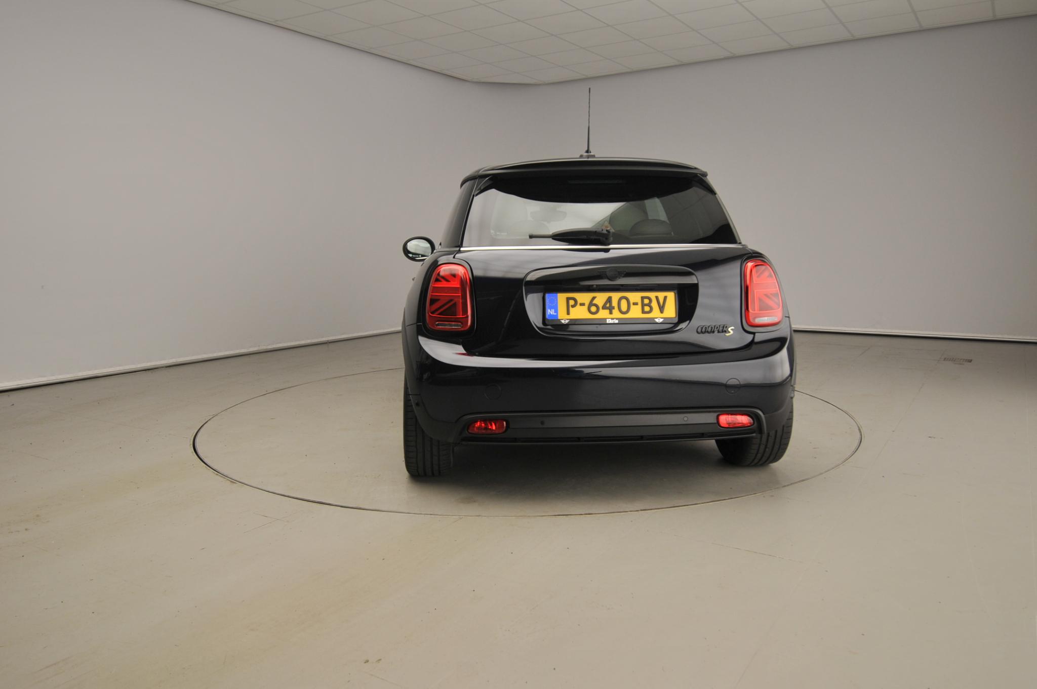 MINI Electric 3-deurs Cooper SE - Afbeelding 3