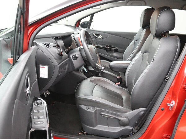 lederen bekleding en verwarmde voorstoelen