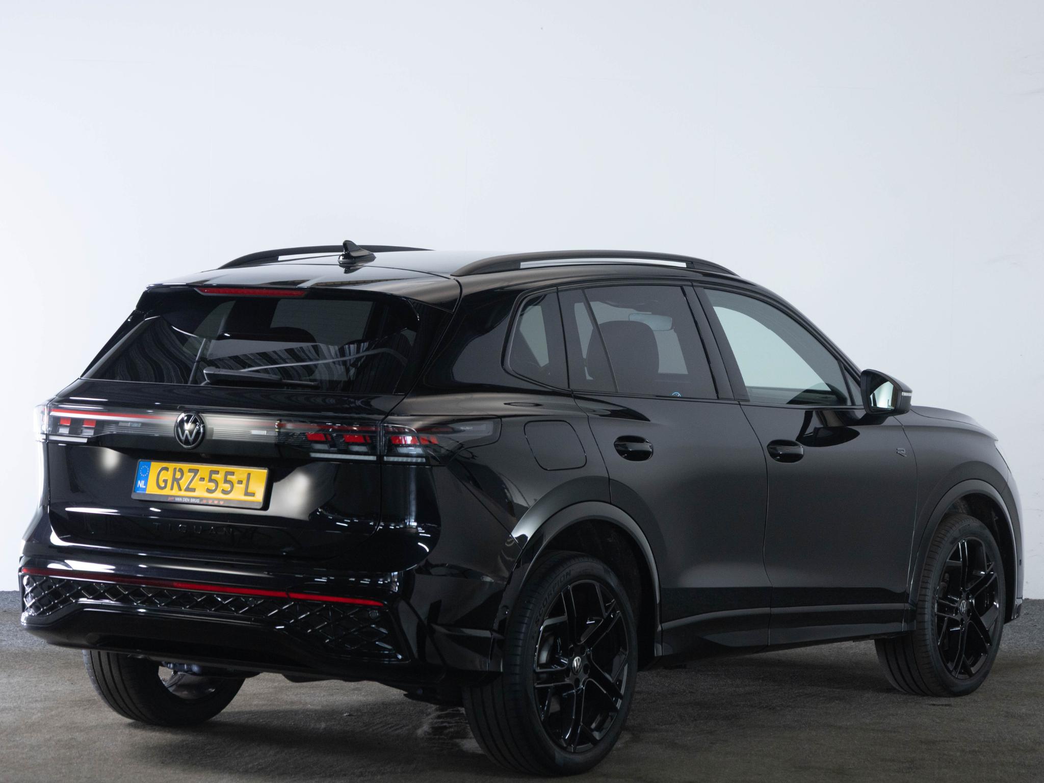 Volkswagen Tiguan R-Line 1.5 272 PK eHybrid - Afbeelding 4