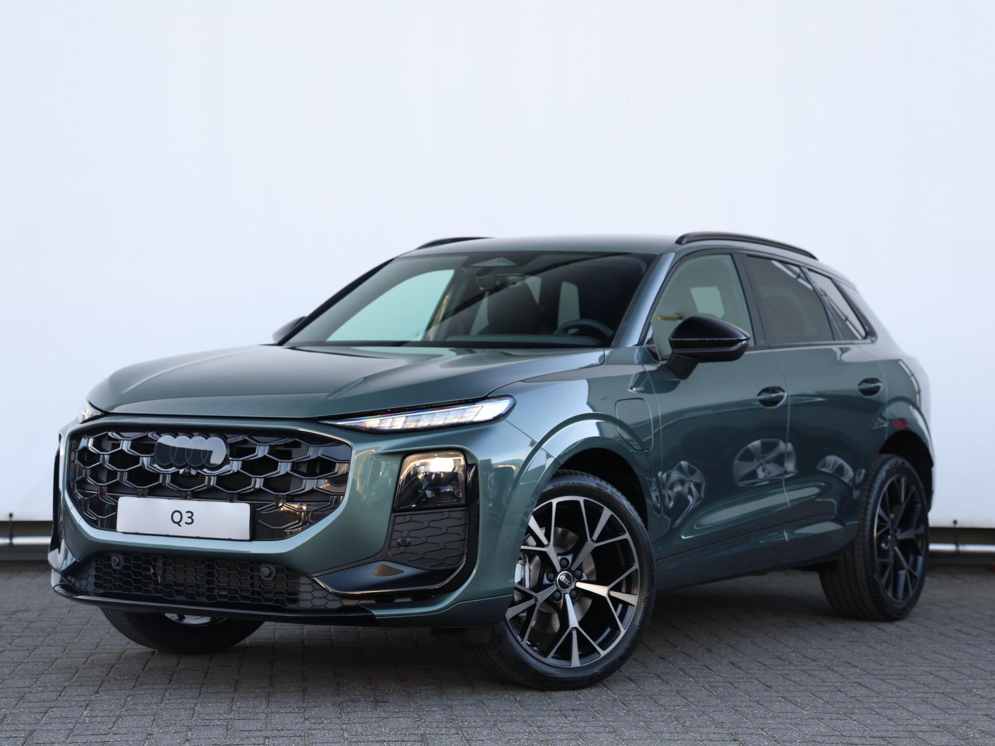 Audi Q3 S edition e-hybrid 272 PK Hatchback 6 ver