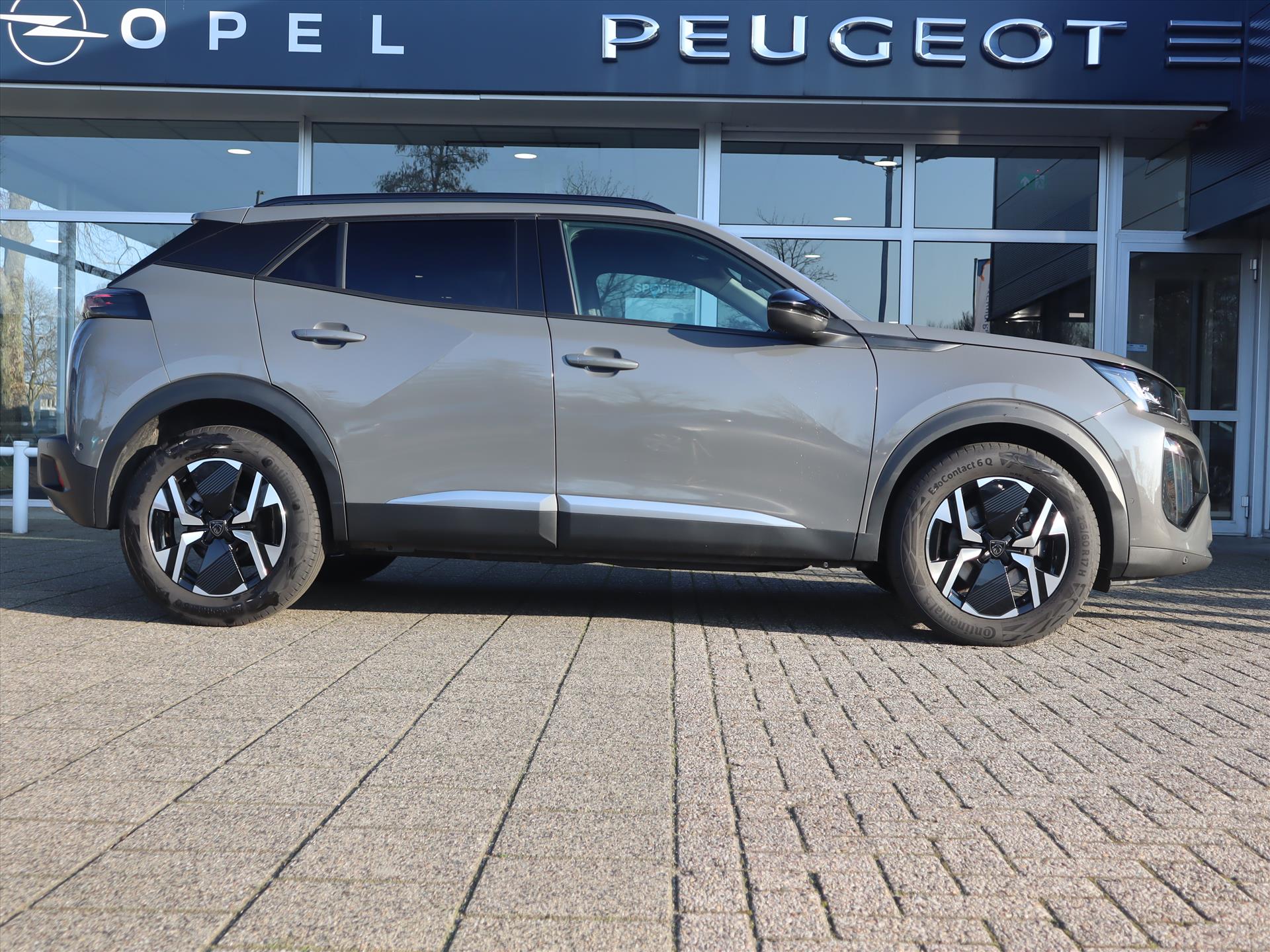 Peugeot 2008 SUV Allure Mild Hybride 145PK e-DCS6 Automaat, Rijklaarprijs, Navigatie 360° Camera Adaptieve Cruise Control DAB+ LED - Afbeelding 3