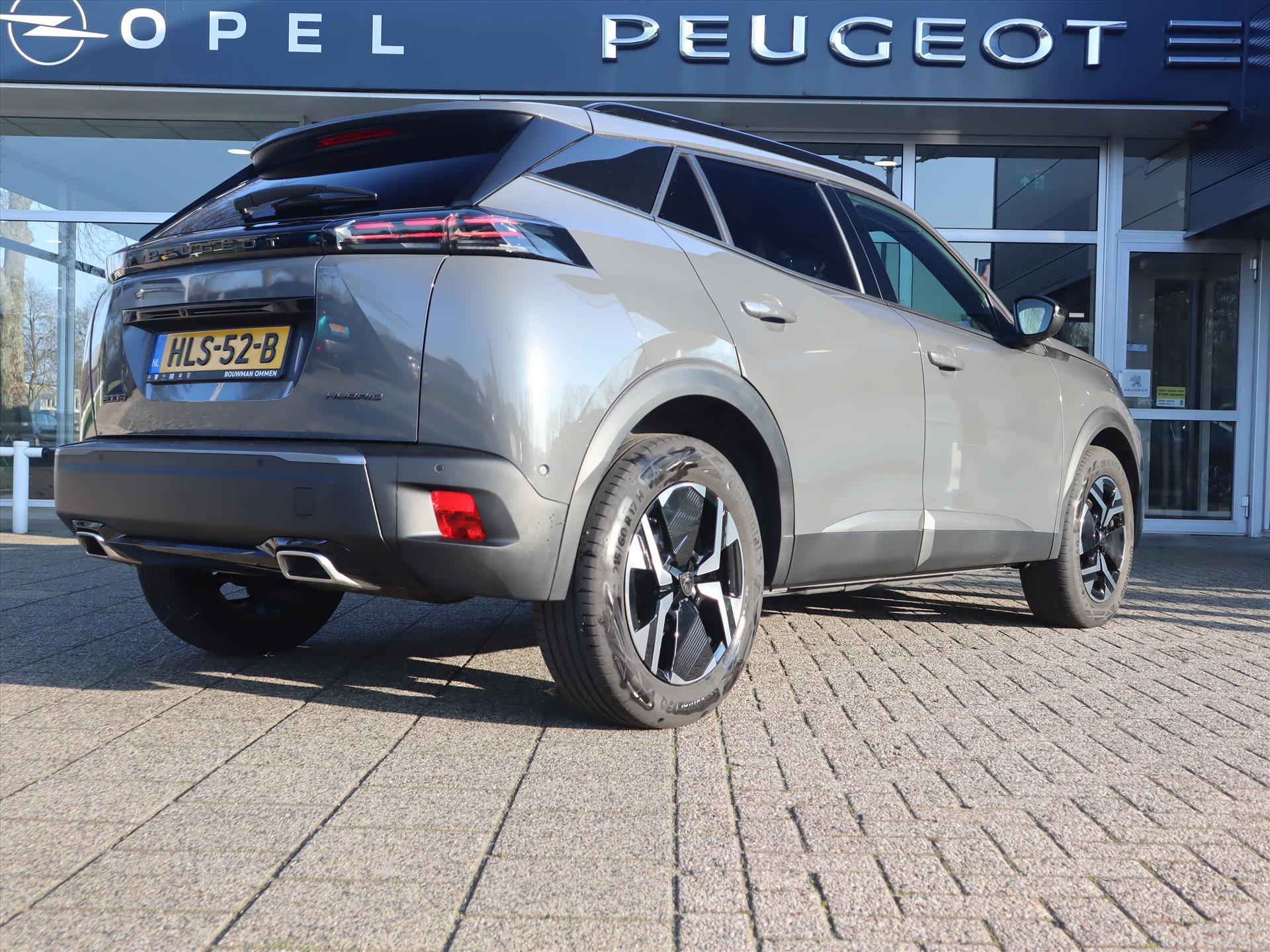 Peugeot 2008 SUV Allure Mild Hybride 145PK e-DCS6 Automaat, Rijklaarprijs, Navigatie 360° Camera Adaptieve Cruise Control DAB+ LED - Afbeelding 4