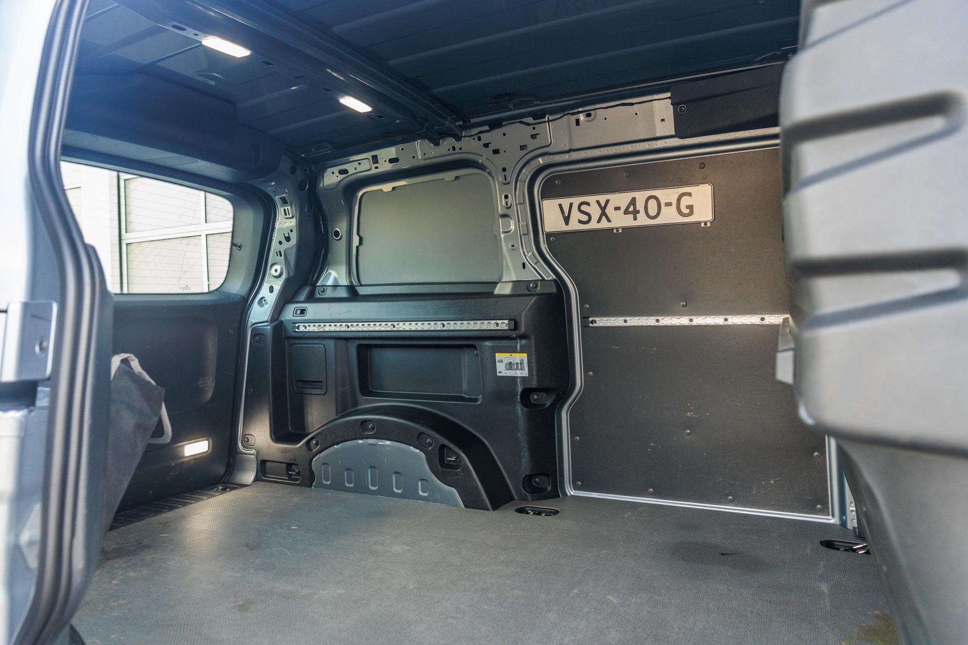 Volkswagen ID. Buzz Cargo 204pk 77 kWh - Afbeelding 5