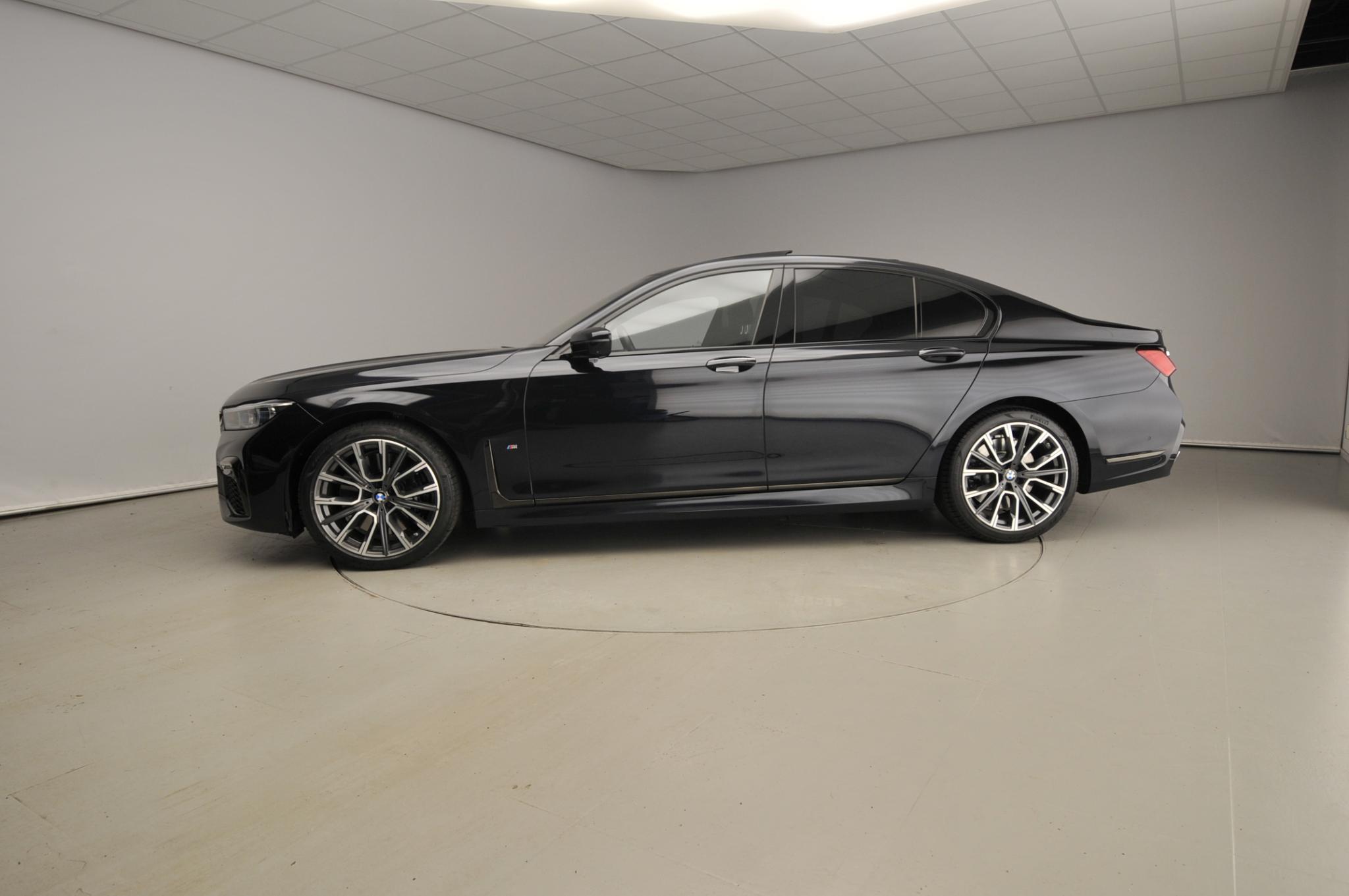 BMW 7 Serie 750i xDrive - Afbeelding 2