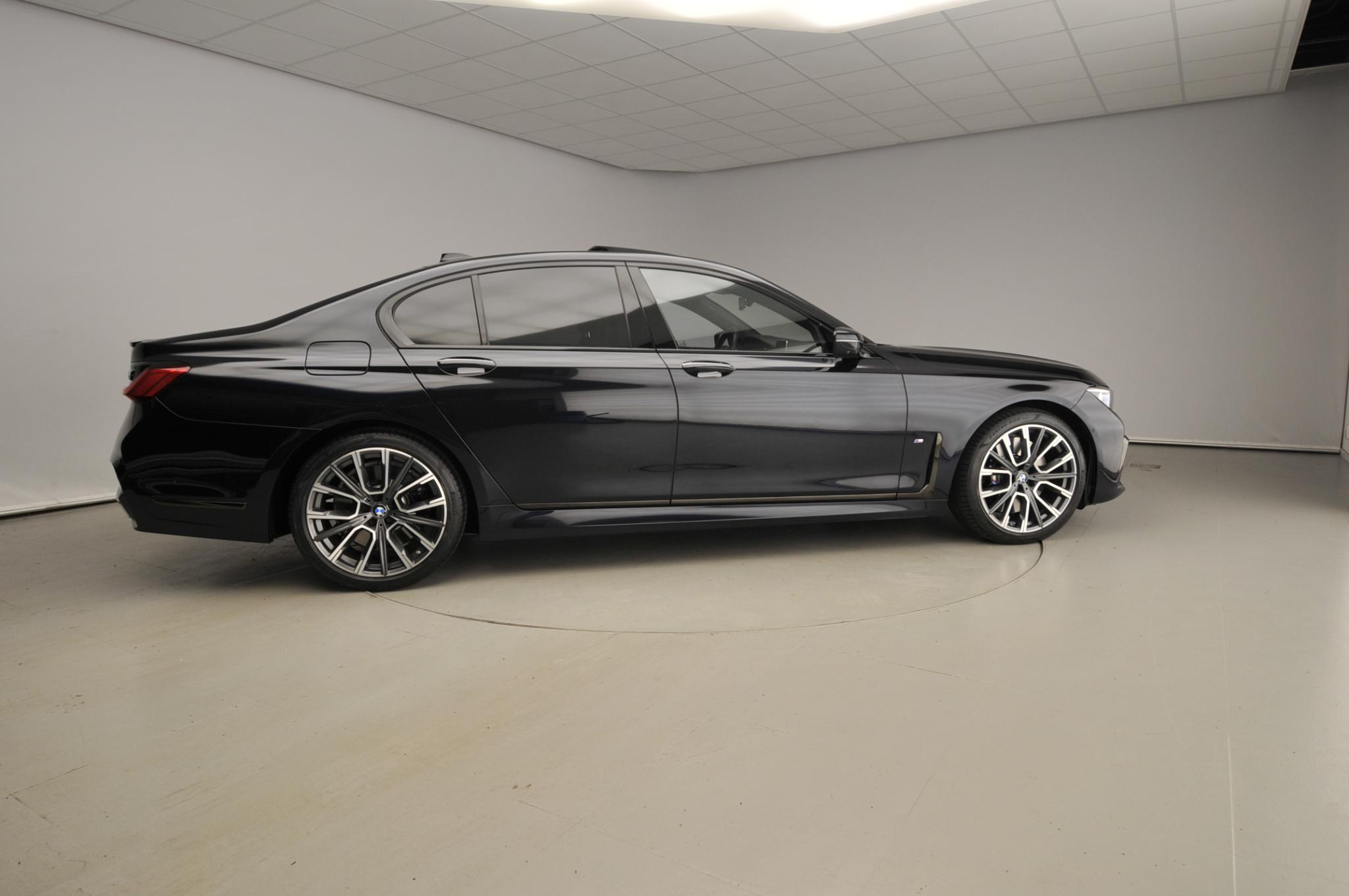 BMW 7 Serie 750i xDrive - Afbeelding 4