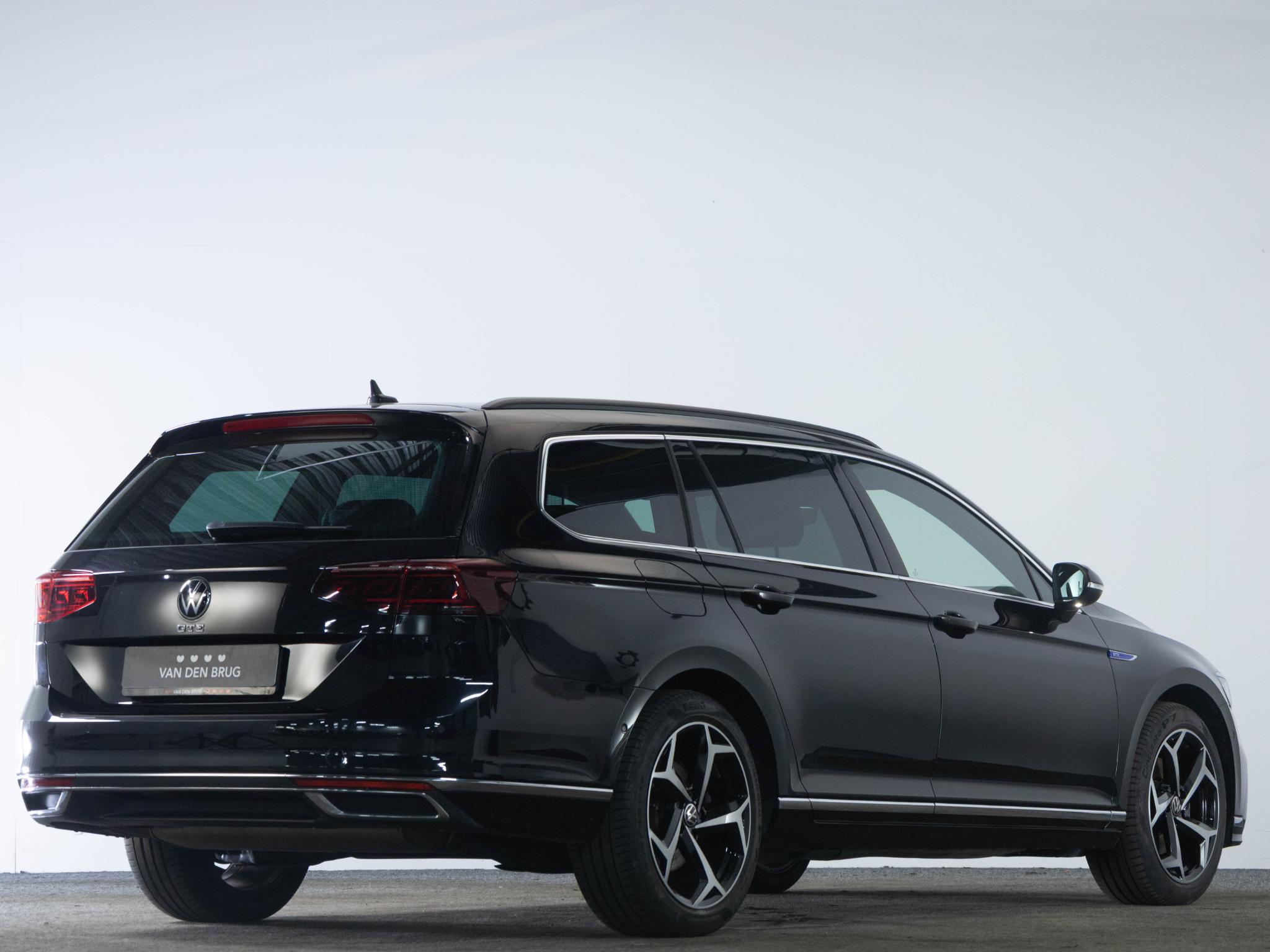 Volkswagen Passat Variant GTE Highline 1.4 TSI 218 PK PHEV - Afbeelding 2