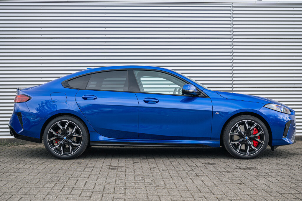 BMW 2 Serie 3