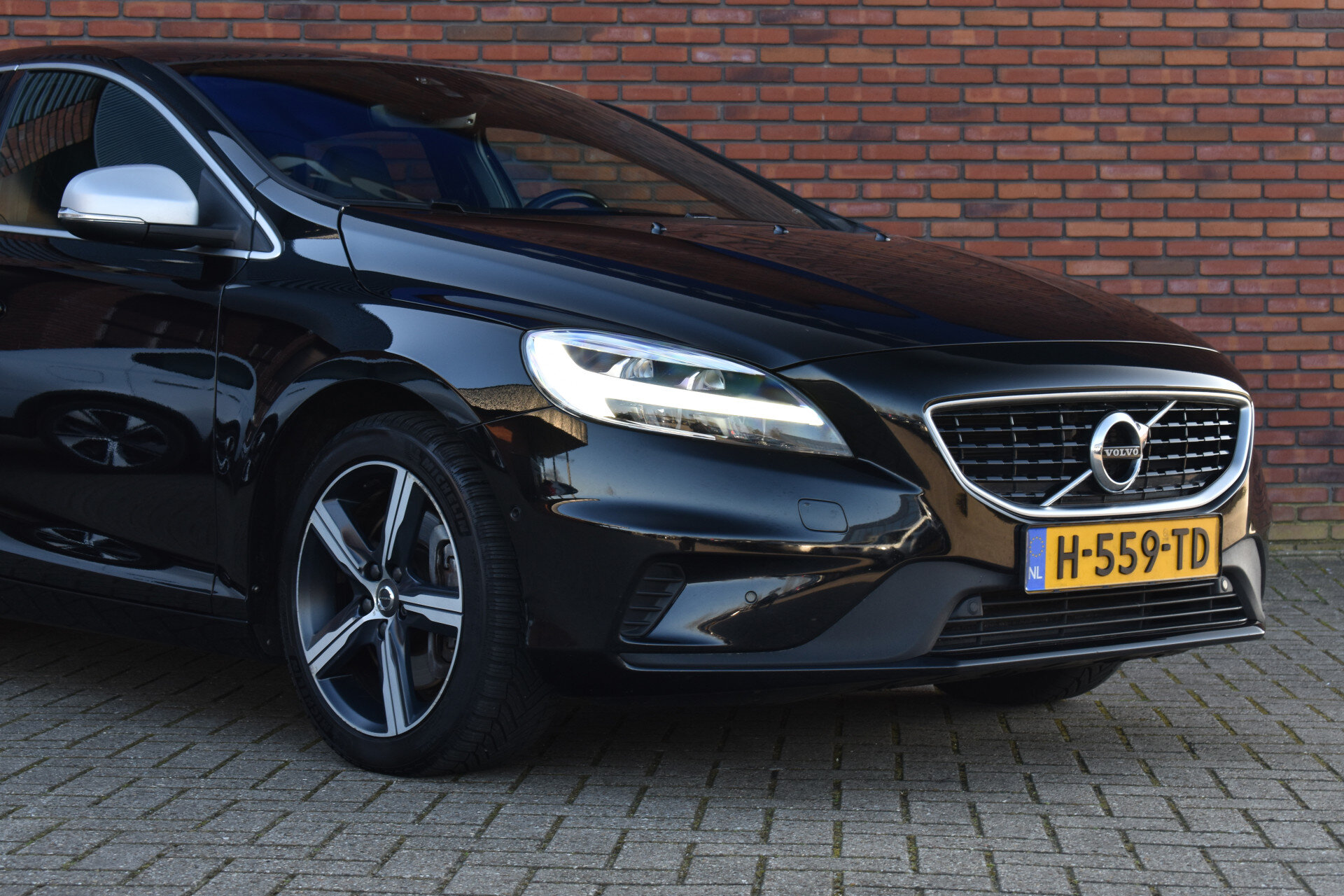 Volvo V40 T3 153PK Automaat Polar+ Sport - Afbeelding 2