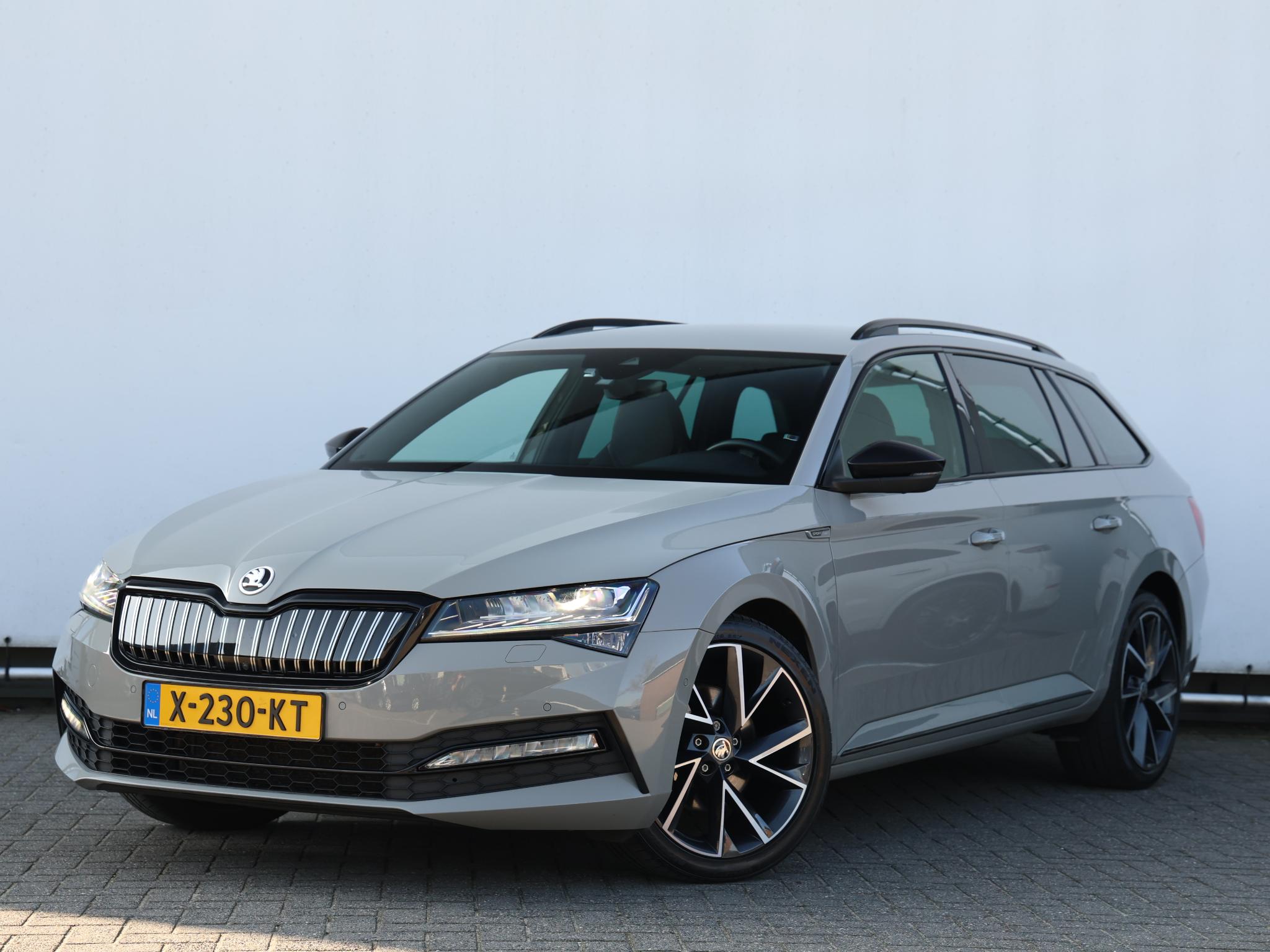 Škoda Superb Combi 1.4 TSI iV Sportline Business 218pk DSG
