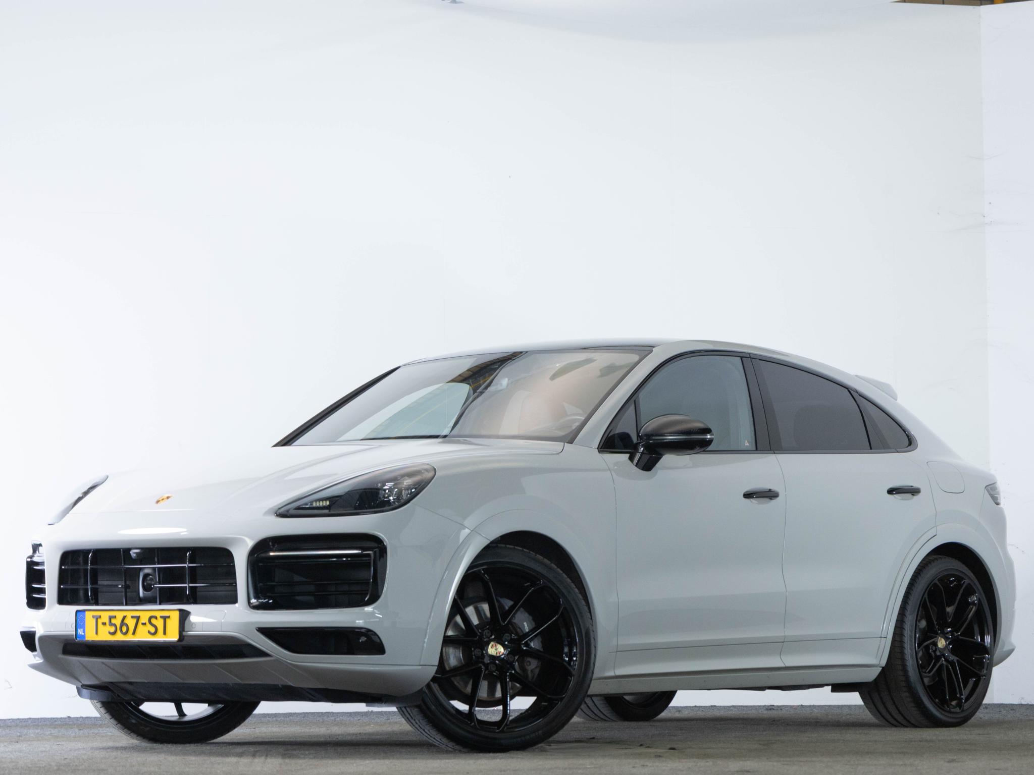 Porsche Cayenne Coupé 3.0 E-Hybrid 463 PK Platinum Edition