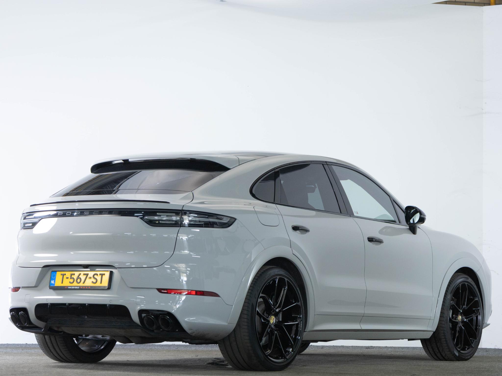 Porsche Cayenne Coupé 3.0 E-Hybrid 463 PK Platinum Edition - Afbeelding 2