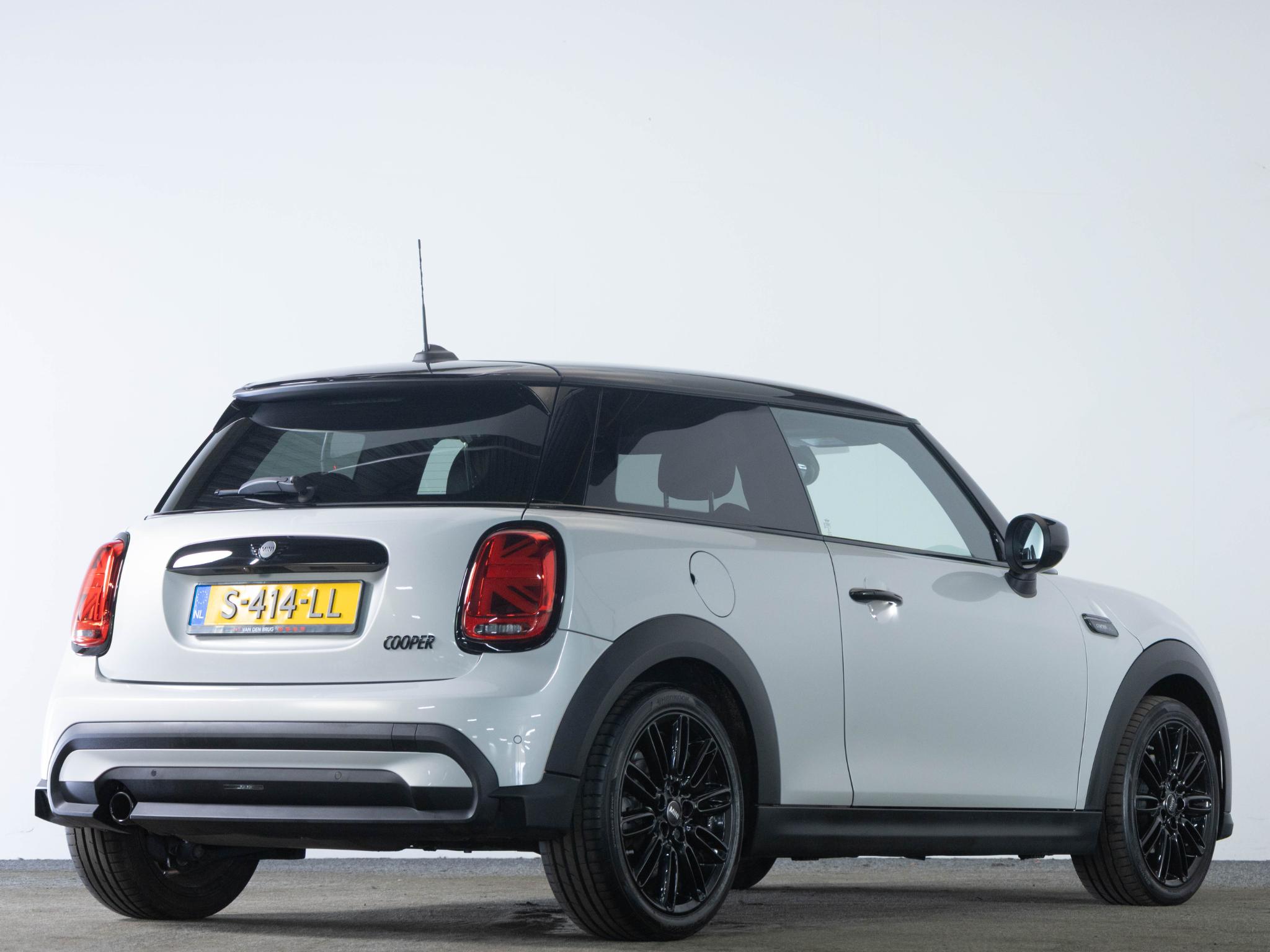 MINI Cooper Mini 1.5 136 PK Camden Go Edition - Afbeelding 2