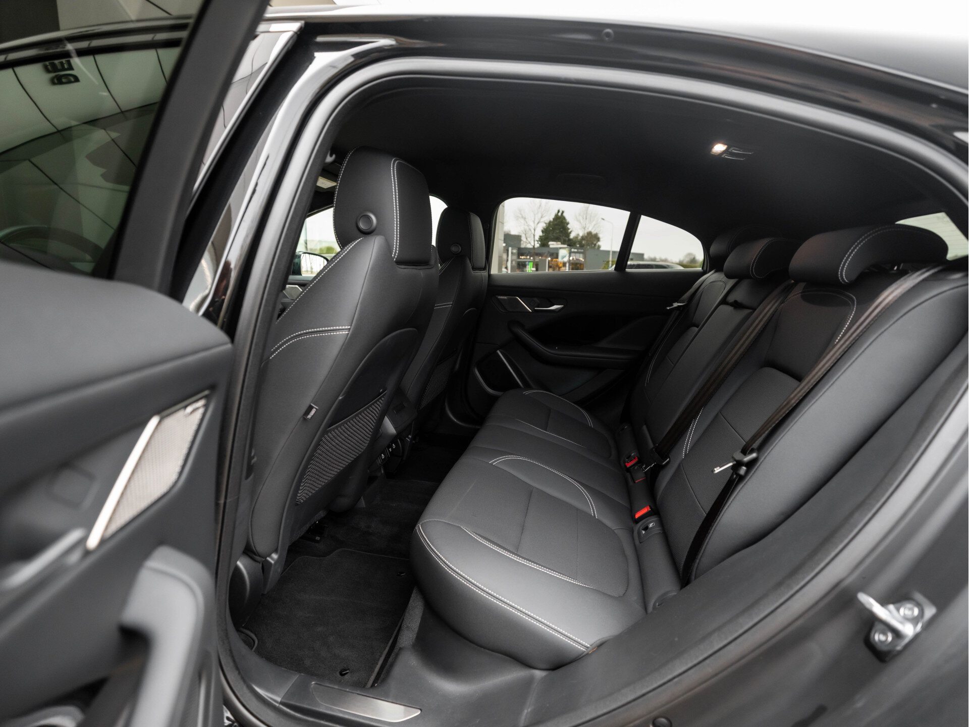 Jaguar I-PACE EV400 S 90 kWh - Afbeelding 5