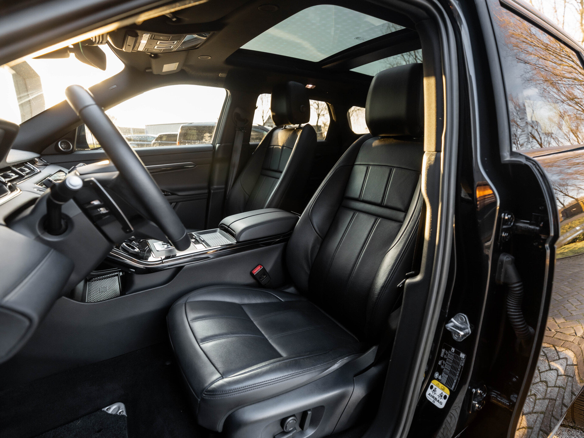 Land Rover Range Rover Evoque P300e AWD R-Dynamic SE - Afbeelding 4