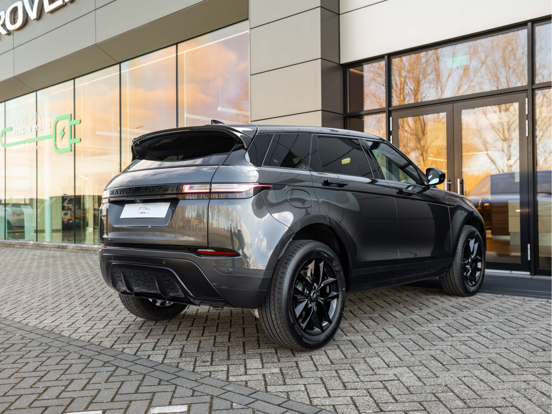Land Rover Range Rover Evoque P270e PHEV AWD Business Edition - Afbeelding 2