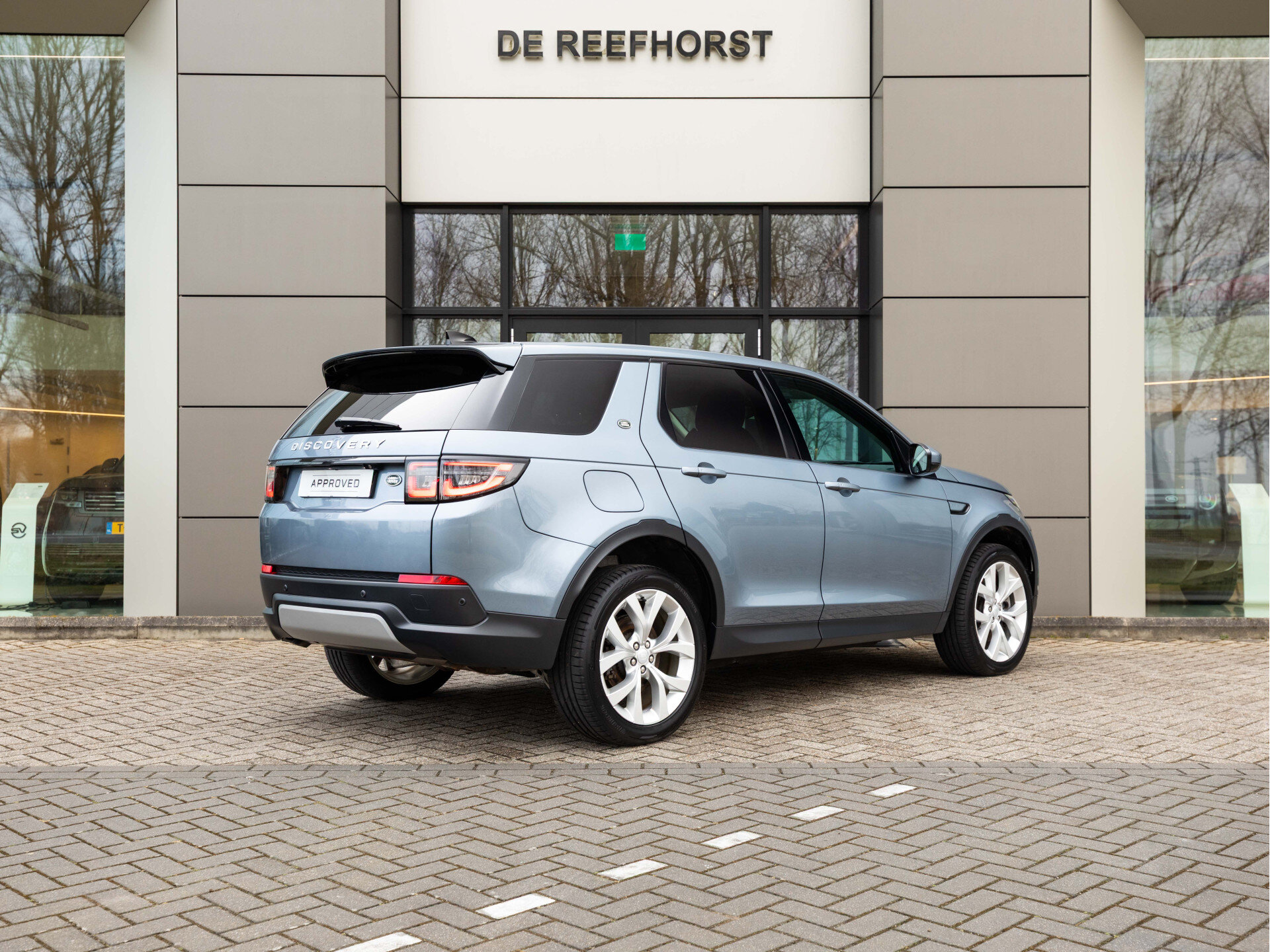 Land Rover Discovery Sport P300e SE - Afbeelding 2