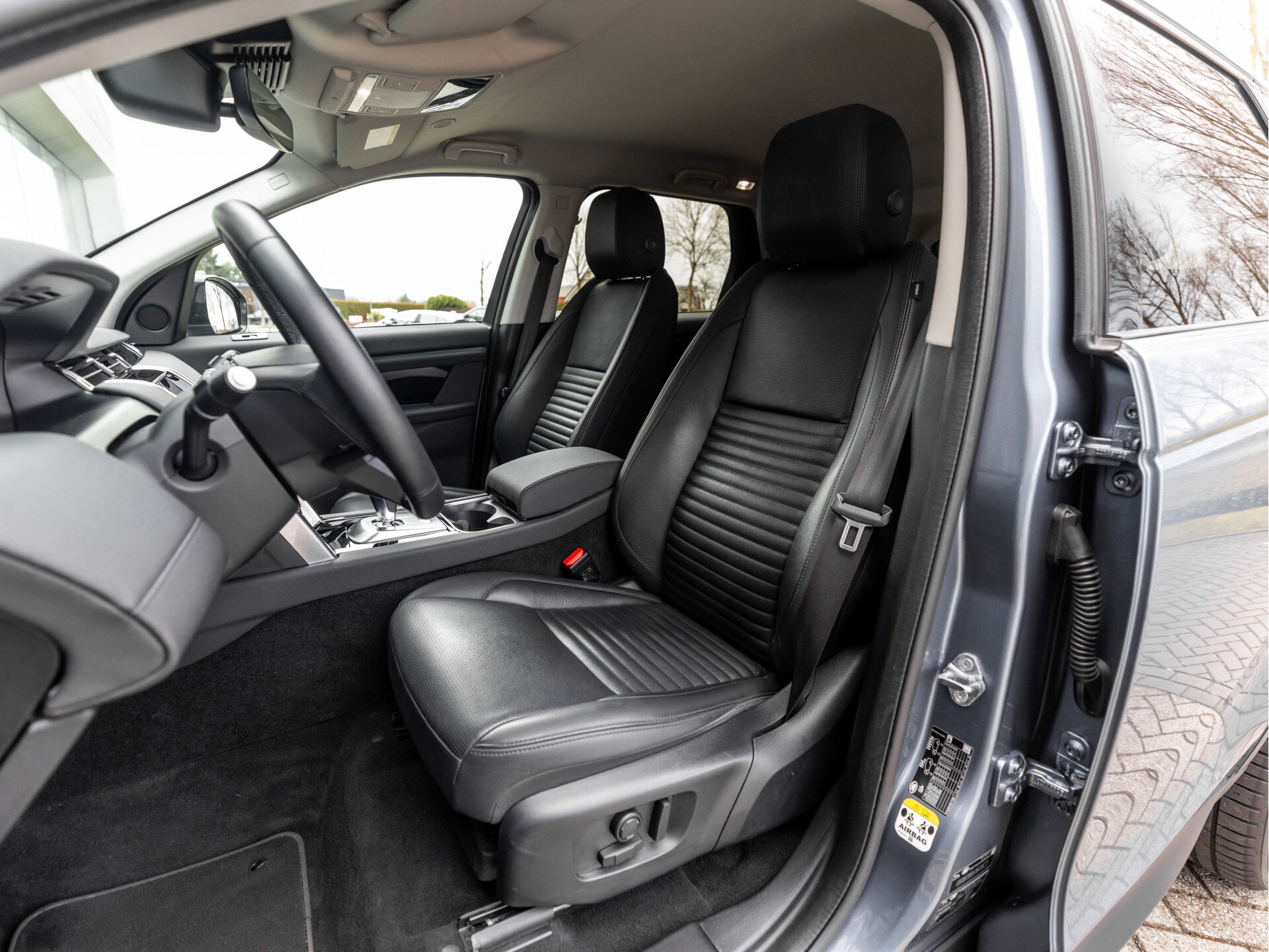 Land Rover Discovery Sport P300e SE - Afbeelding 4