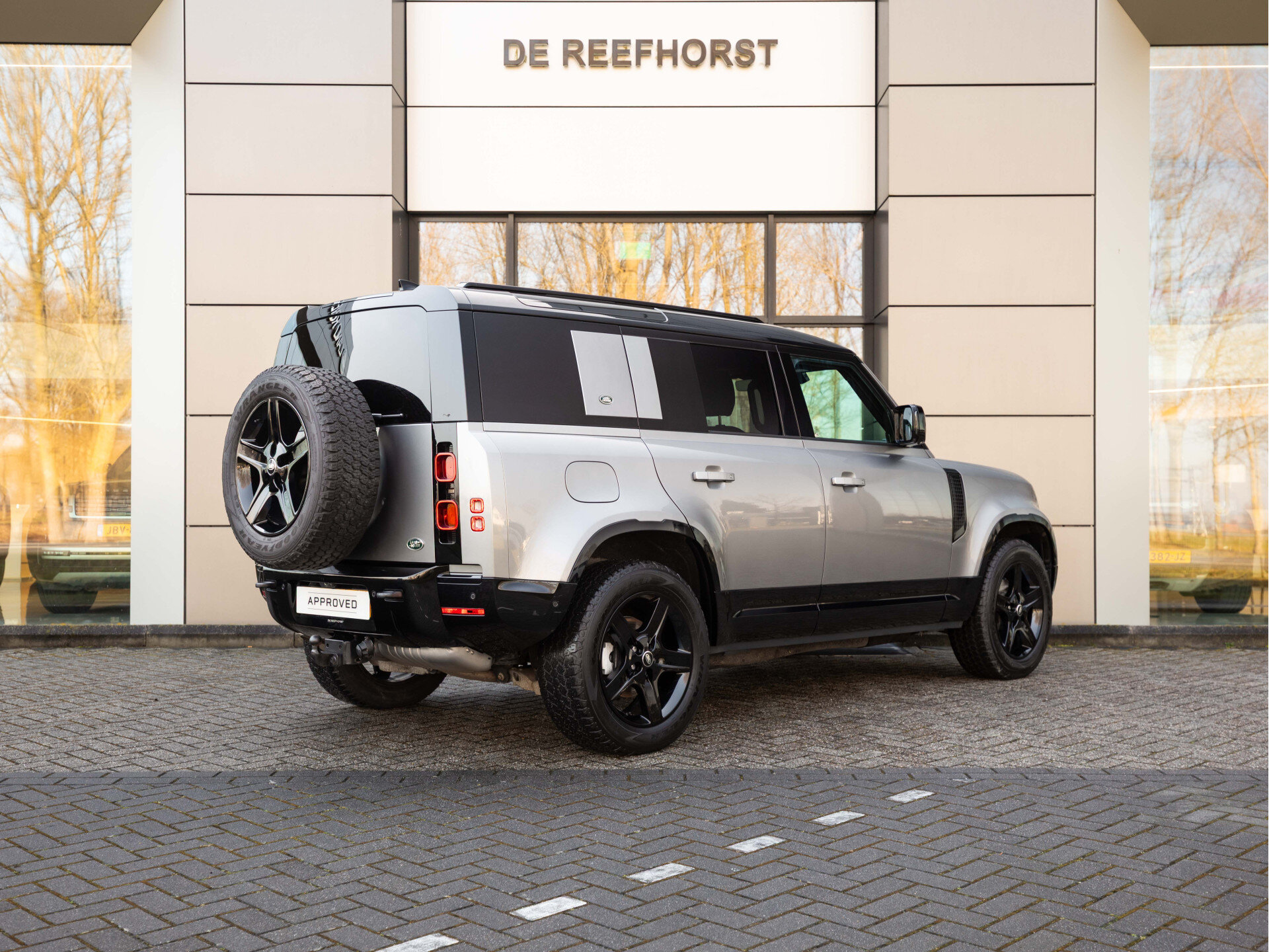 Land Rover Defender 110 3.0 D250 110 X-Dynamic SE - Afbeelding 2
