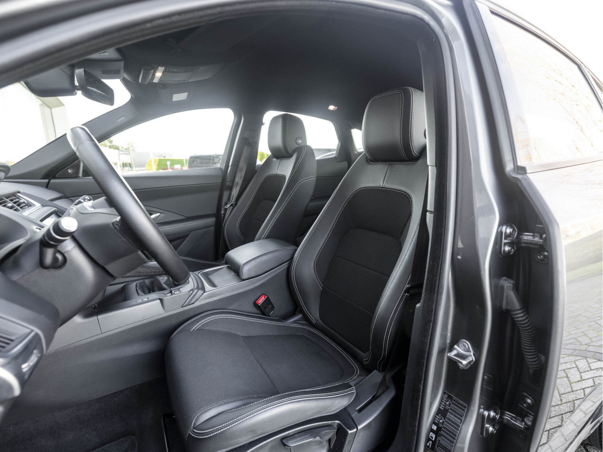 Jaguar E-PACE D150 R-Dynamic - Afbeelding 5