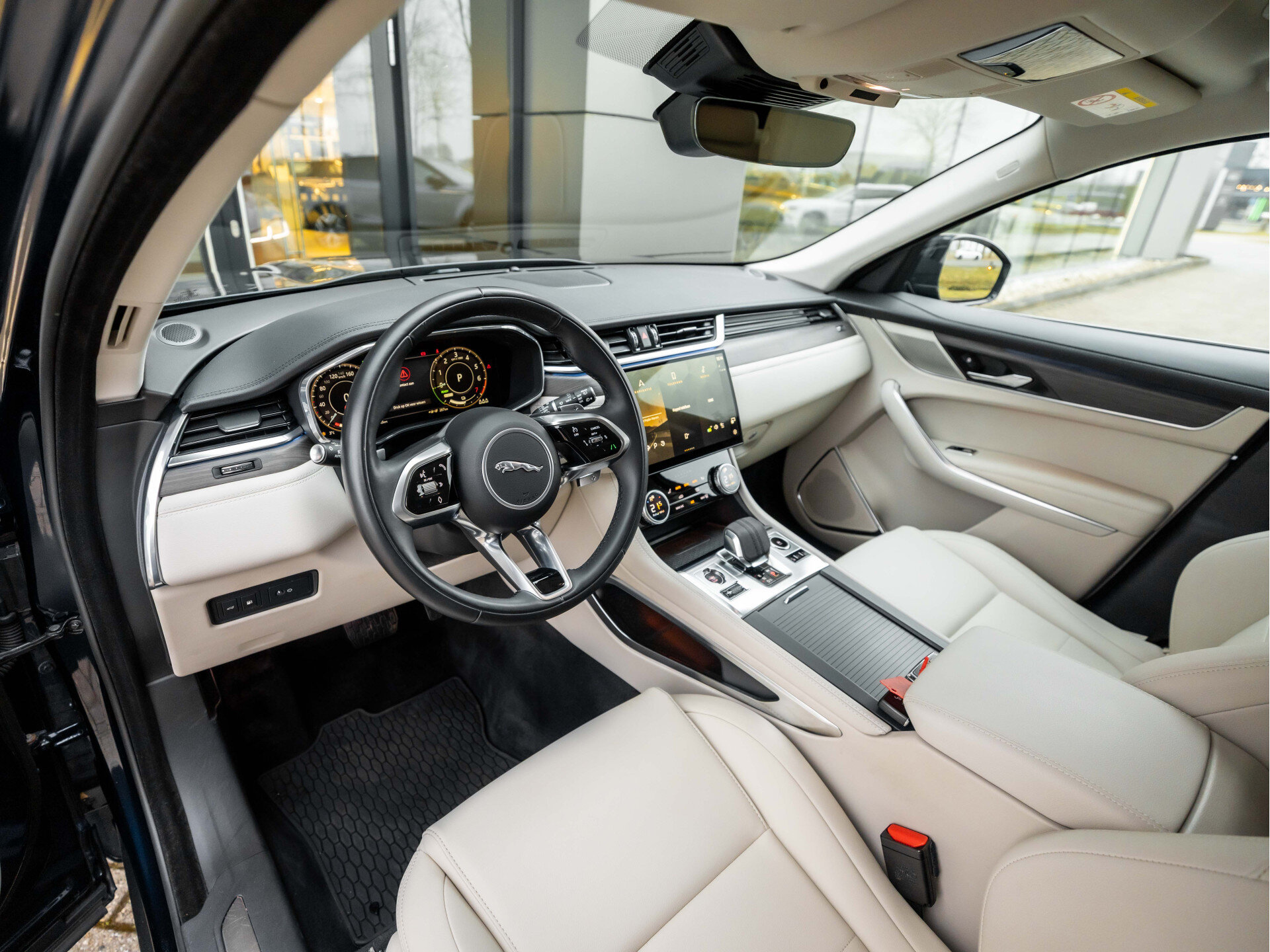 Jaguar F-PACE P400e PHEV - Afbeelding 3