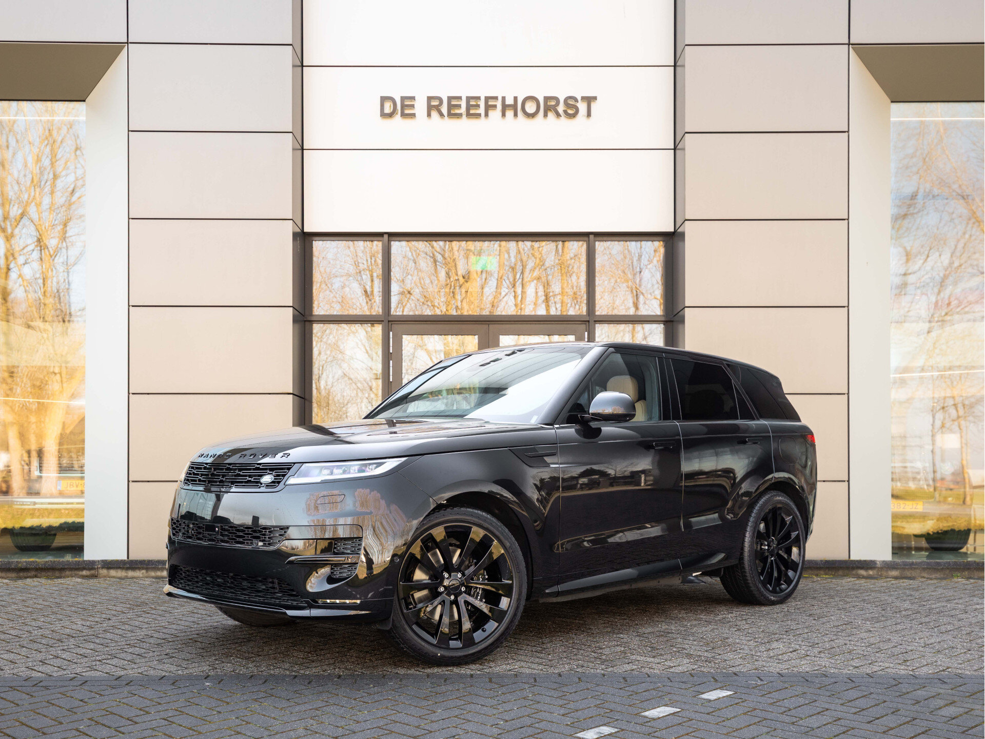 Land Rover Range Rover Sport 3.0 P460e Santorini Momentum Edition PHEV