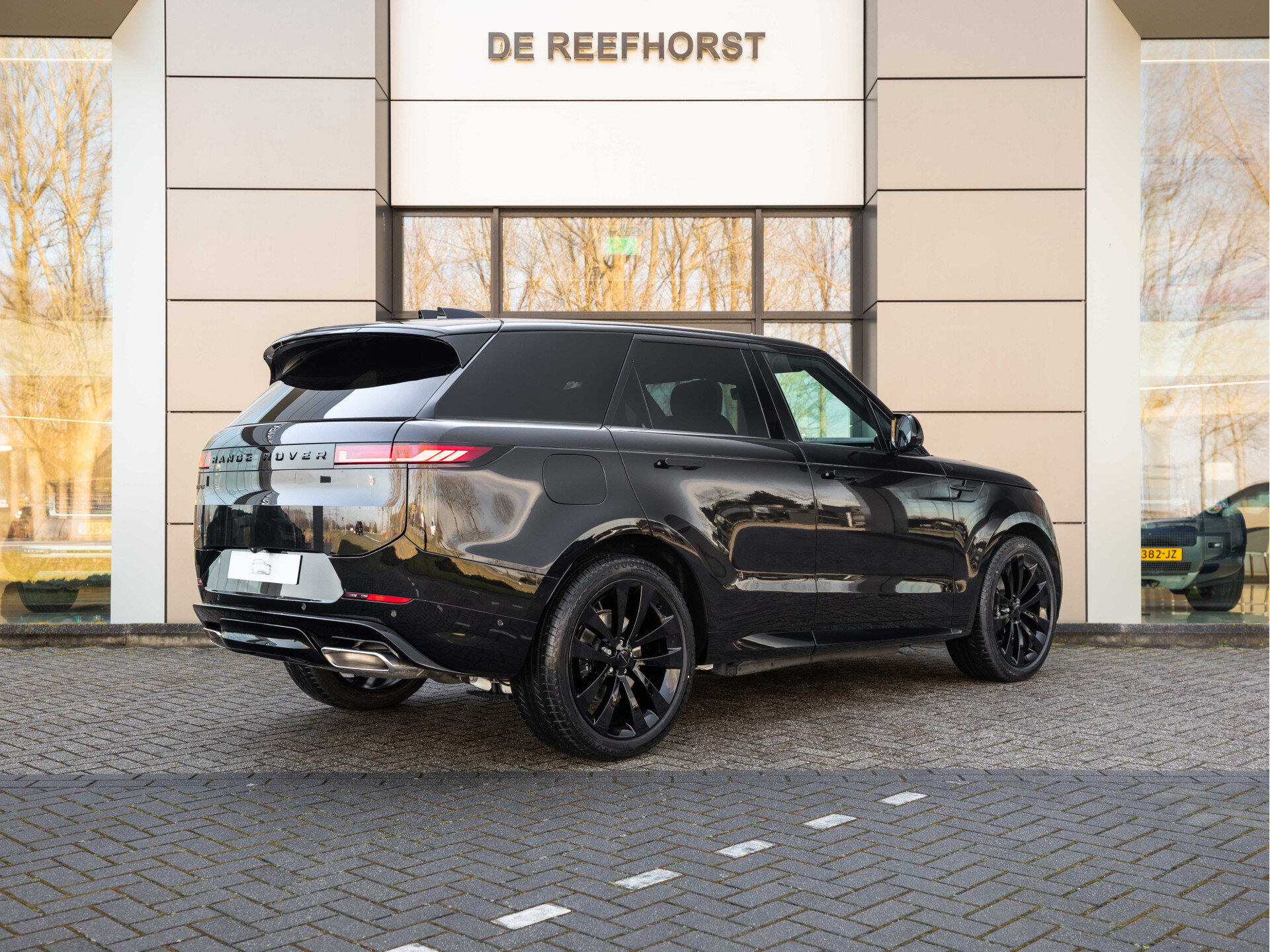 Land Rover Range Rover Sport 3.0 P460e Santorini Momentum Edition PHEV - Afbeelding 2