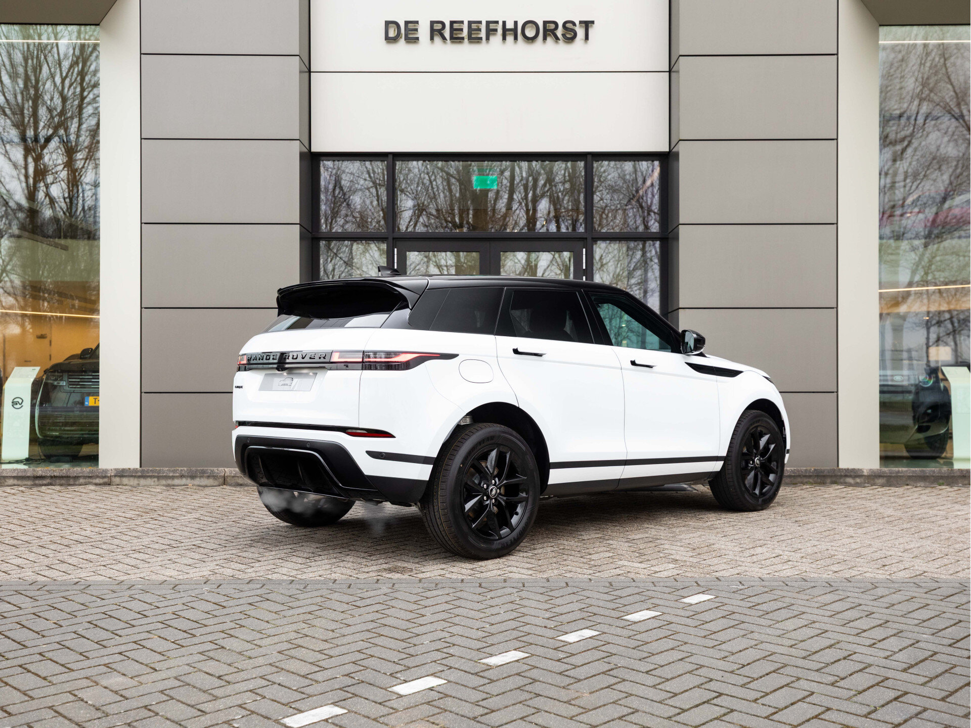 Land Rover Range Rover Evoque P270e PHEV AWD Business Edition - Afbeelding 2