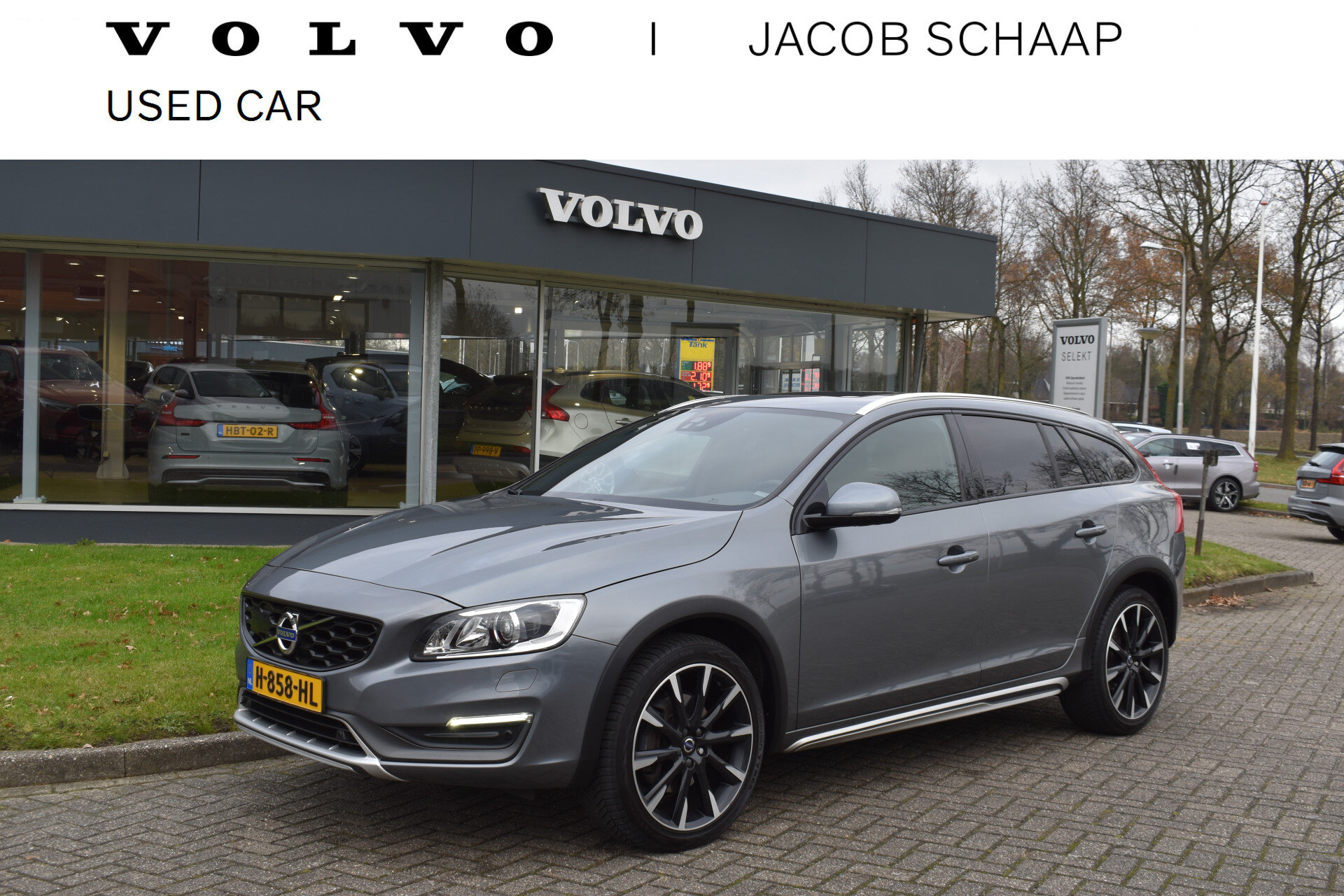 Volvo V60 Cross Country T5 245PK Automaat Summum