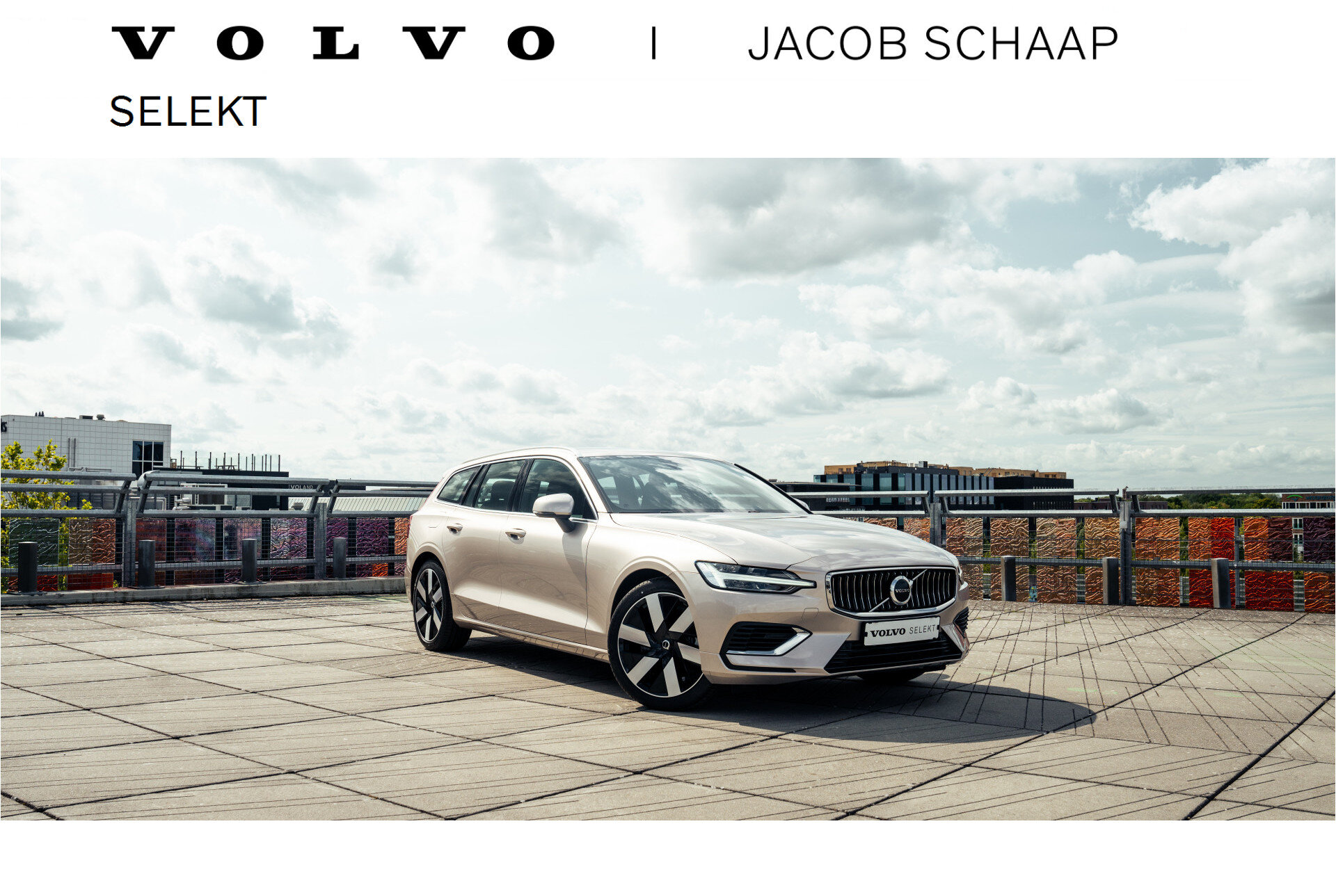 Volvo V60 2.0 T6 Plug-in hybrid AWD Essential Bright