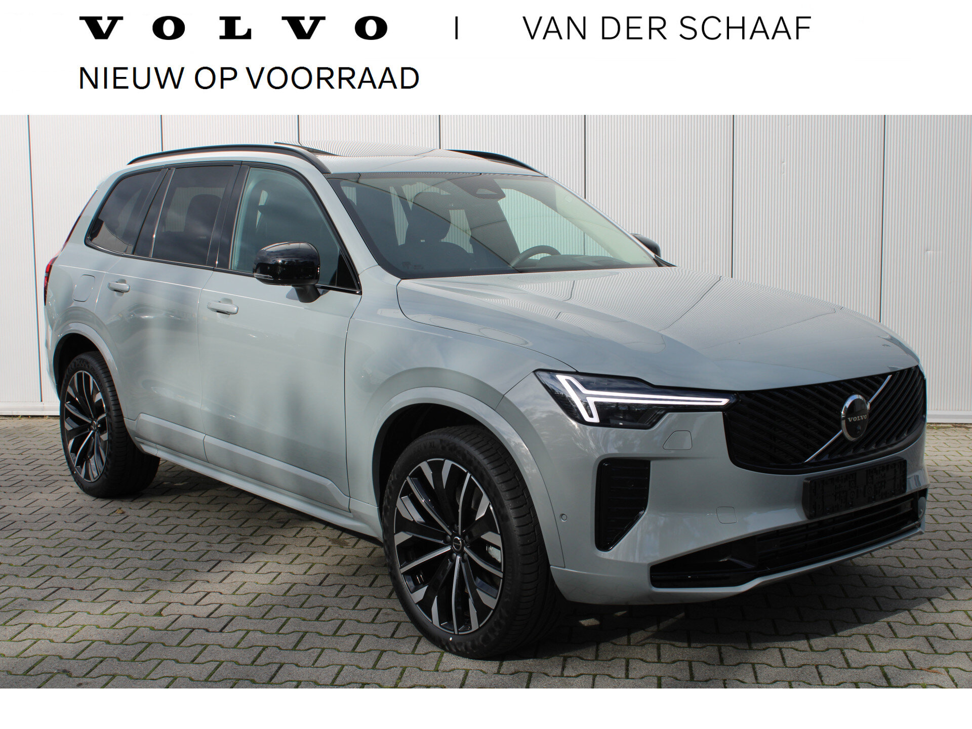 Volvo XC90 T8 Plug-in hybrid AWD Ultra Dark