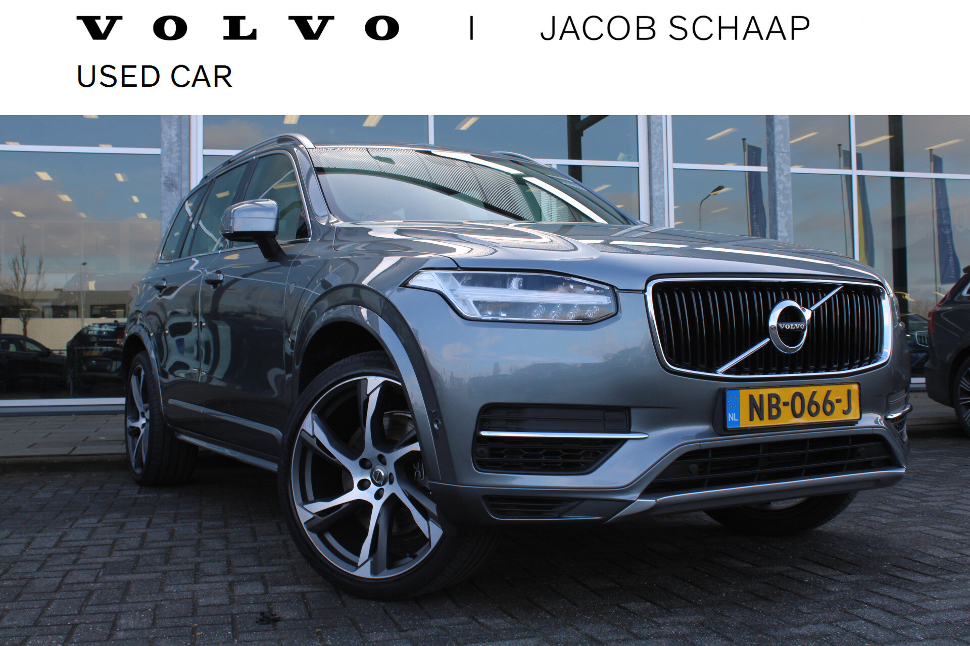 Volvo XC90 T8 Twin Engine AWD Momentum