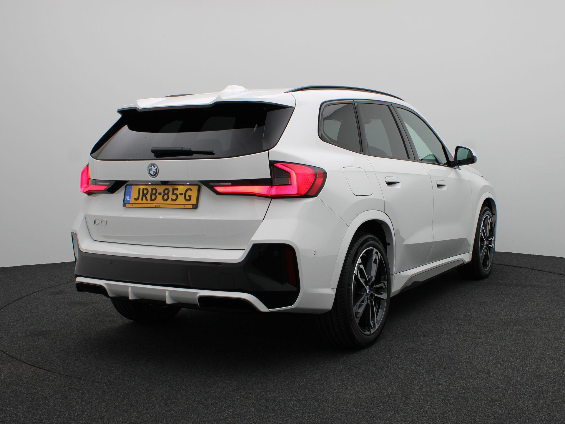 BMW iX1 eDrive20 - Afbeelding 2