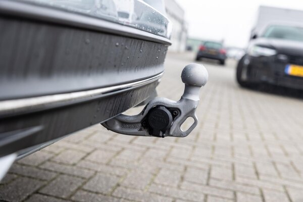 trekhaak elektrisch uitklapbaar