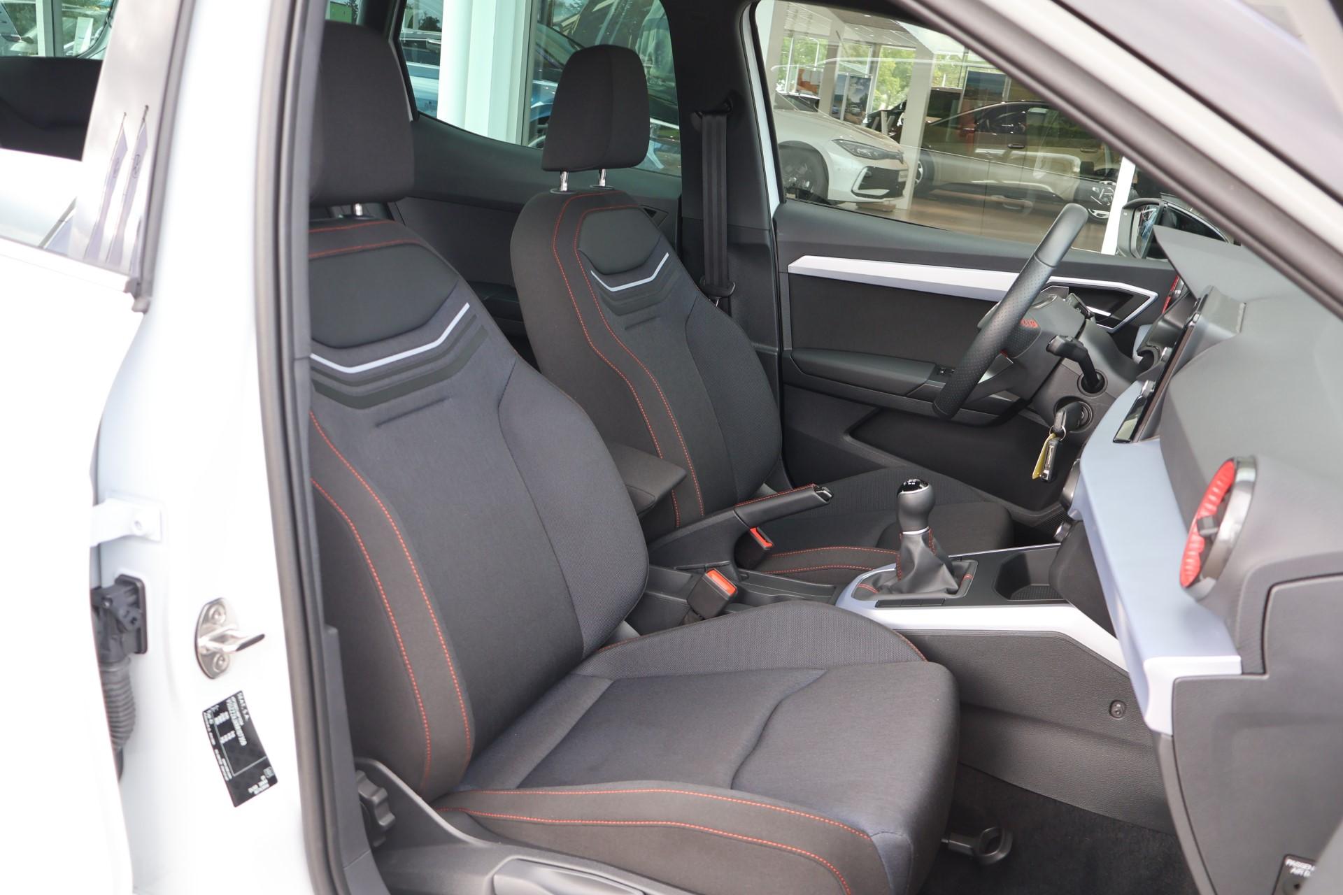 SEAT Arona 1.0 EcoTSI 95pk FR Business - Afbeelding 4