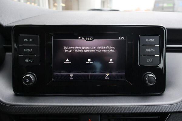 Apple Carplay/Android Auto