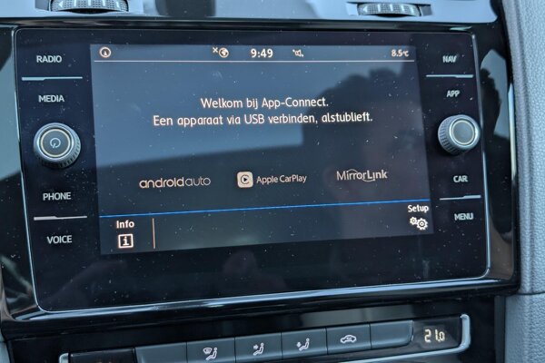 Apple Carplay/Android Auto