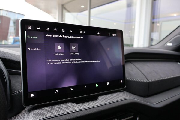 Apple Carplay/Android Auto