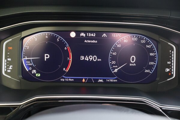 volledig digitaal instrumentenpaneel groot