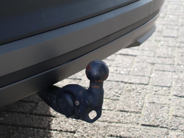 trekhaak elektrisch uitklapbaar