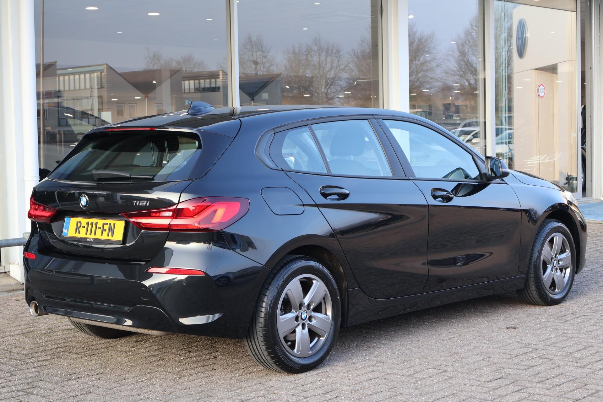 BMW 1-serie 116i Business Edition - Afbeelding 2