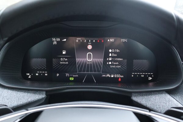 volledig digitaal instrumentenpaneel groot volledig digitaal instrumentenpaneel groot