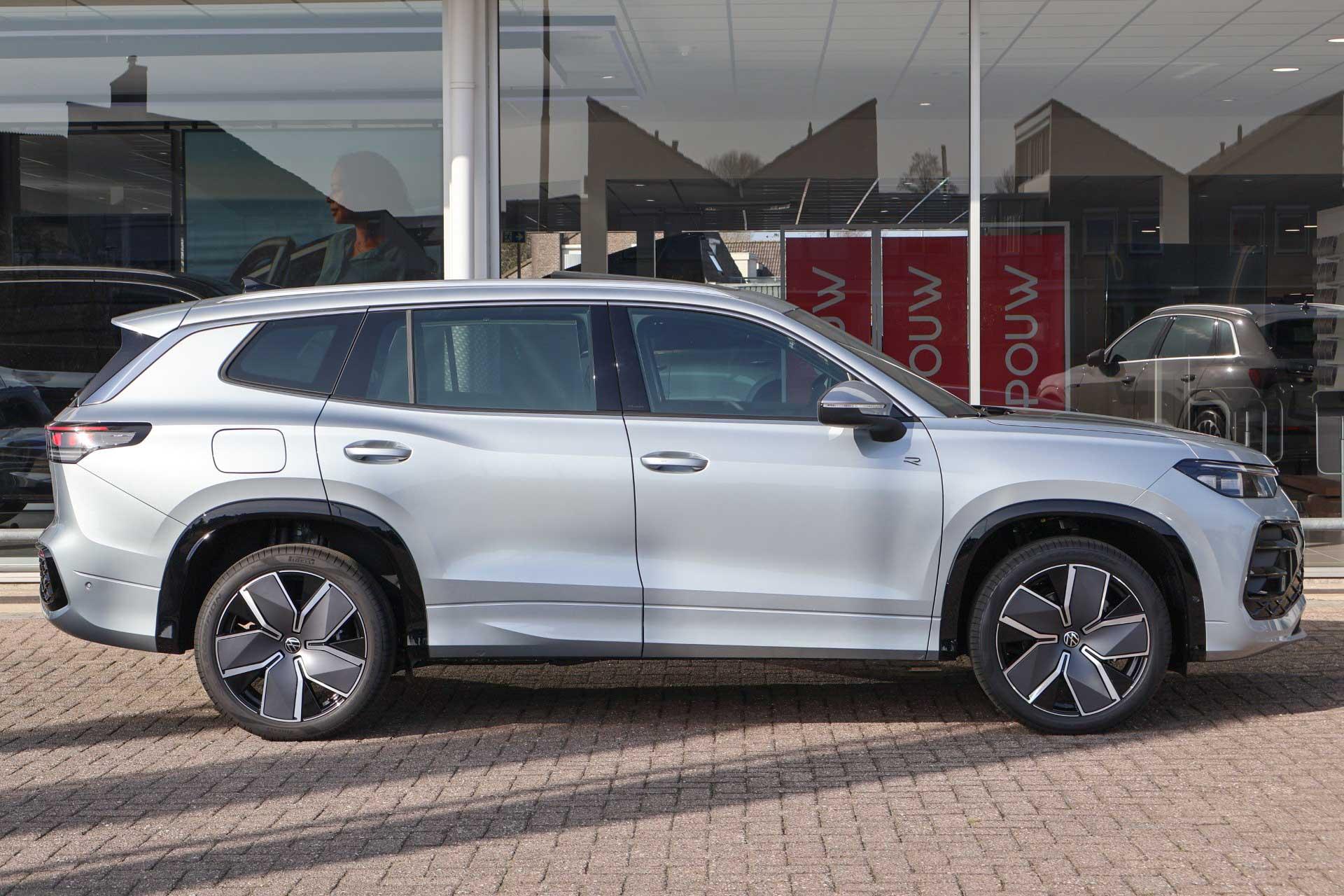 Volkswagen Tayron 1.5 eHybrid 272pk R-Line Edition - Afbeelding 3