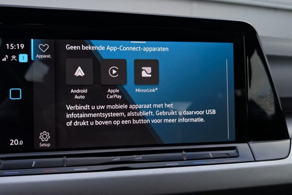 Apple Carplay/Android Auto