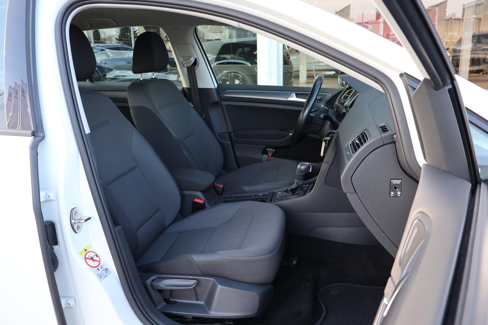 Volkswagen e-Golf 136pk E-DITION - Afbeelding 4