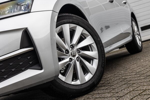 lichtmetalen velgen 17"