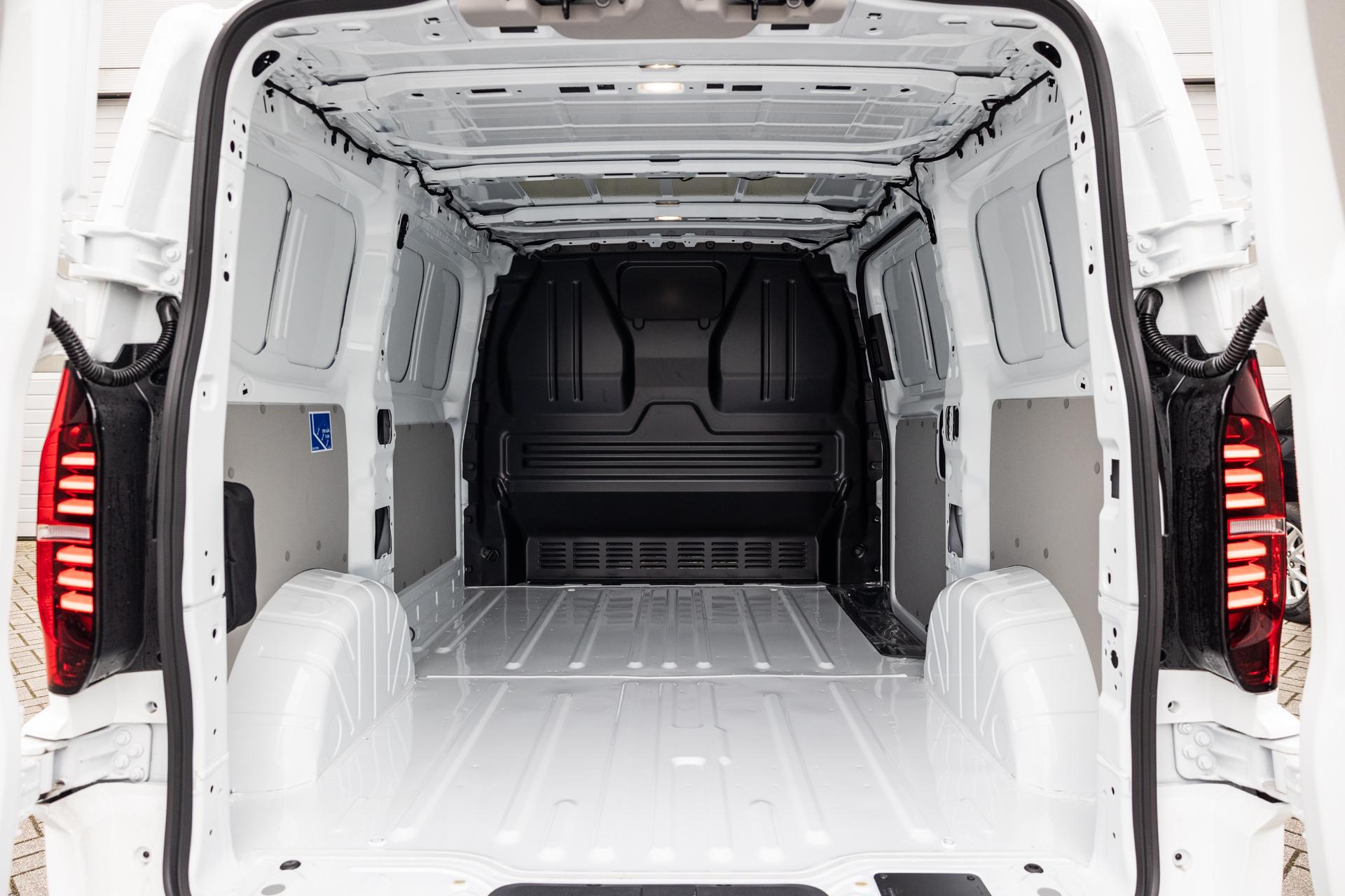 Volkswagen Transporter 2.0 TDI 150pk DC L1H1 28 Style - Afbeelding 5