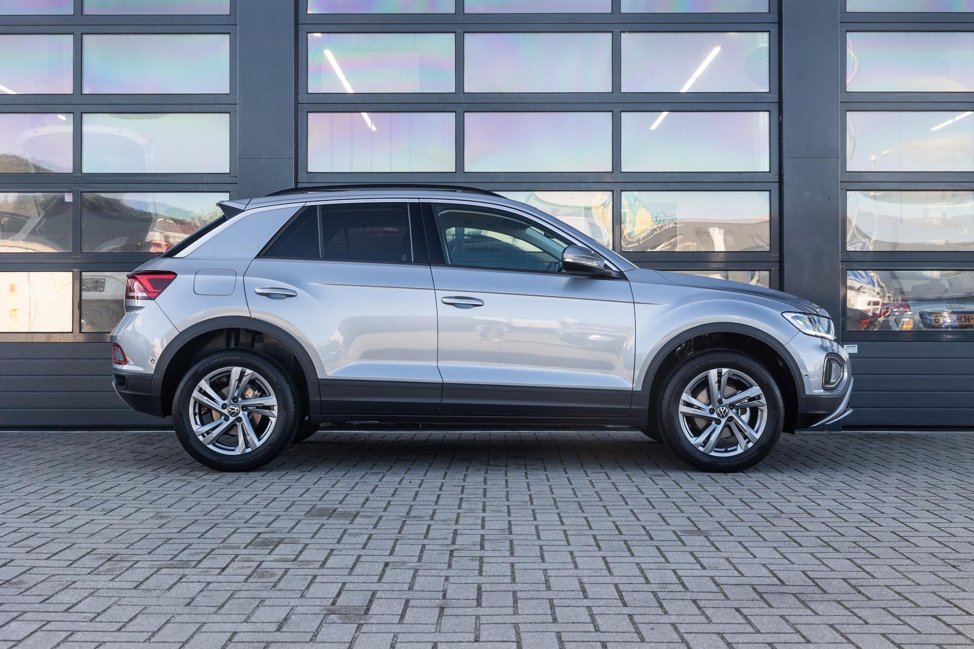 Volkswagen T-Roc 1.5 TSI 150pk DSG Life Edition - Afbeelding 3